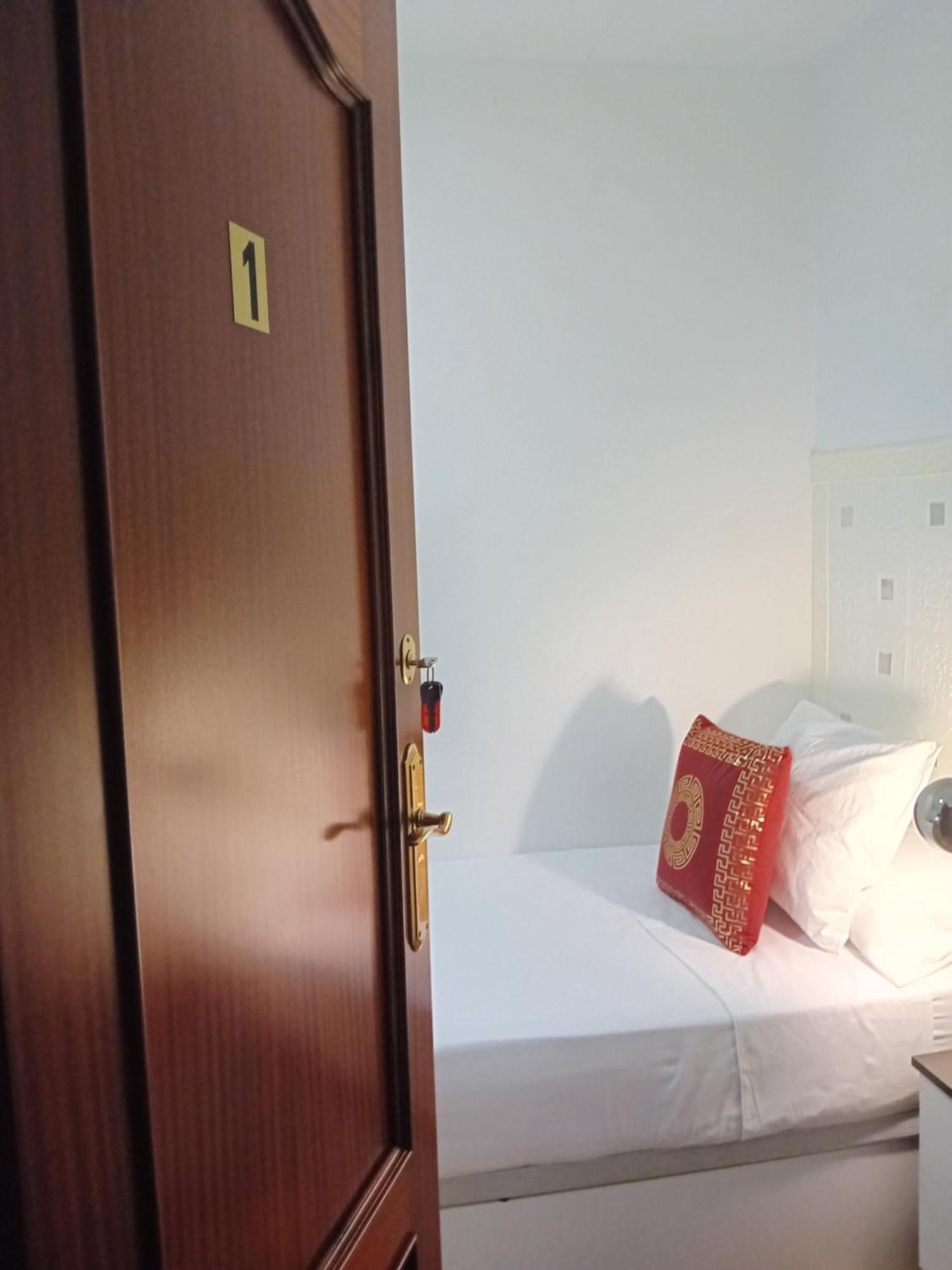 Apartamento Compartido Excelente Ubicacion Эль-Прат-де-Льобрегат Экстерьер фото